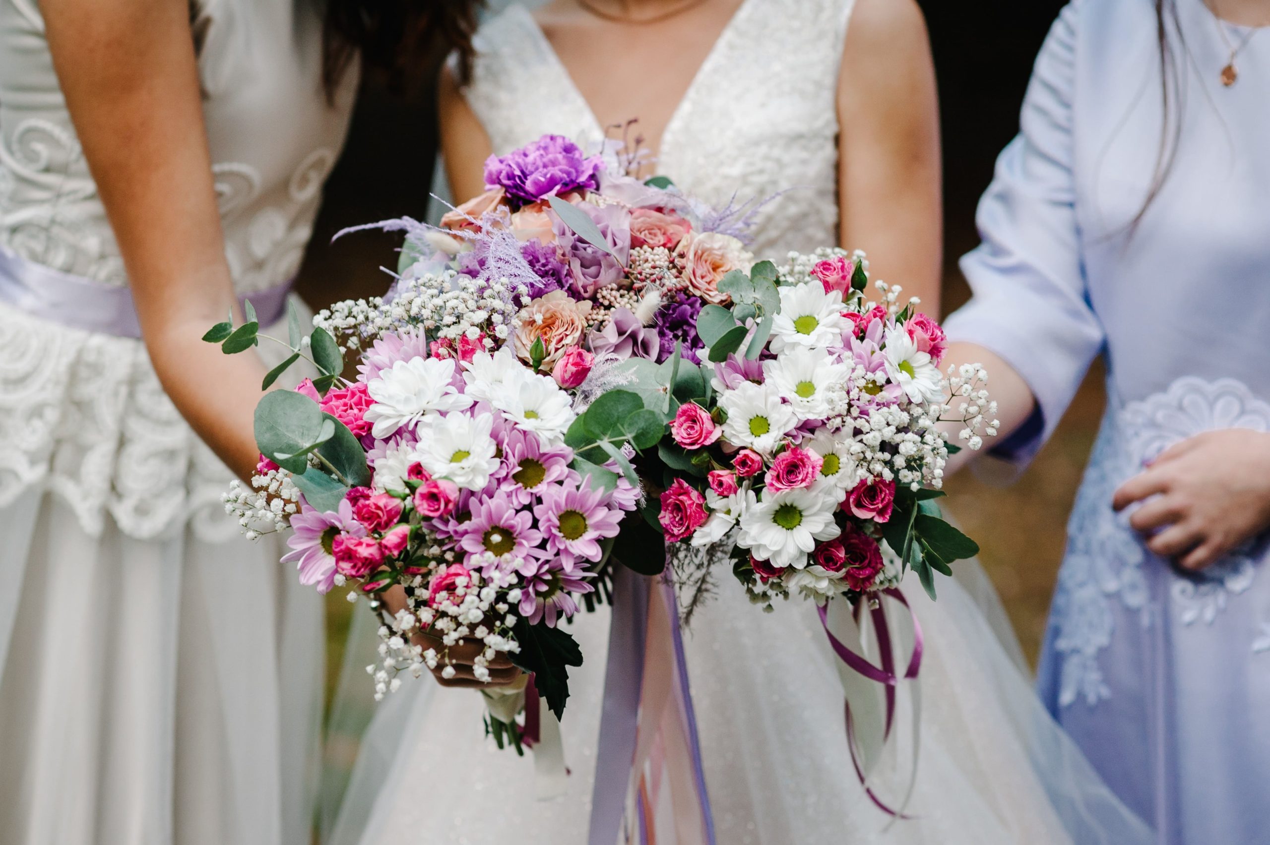 Fleurs de mariage : comment choisir sa composition florale selon la saison
